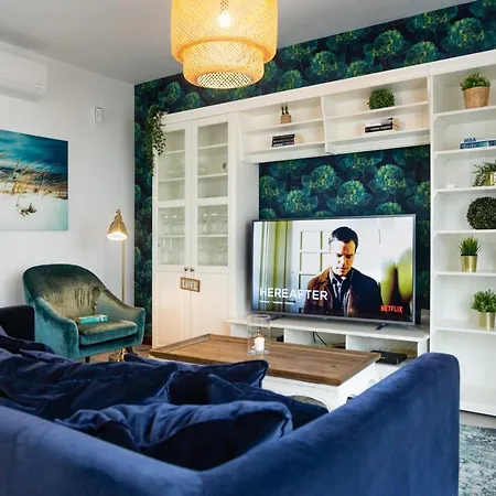 Valentina Private Pool Garden فيلة كوستا تاغيسي