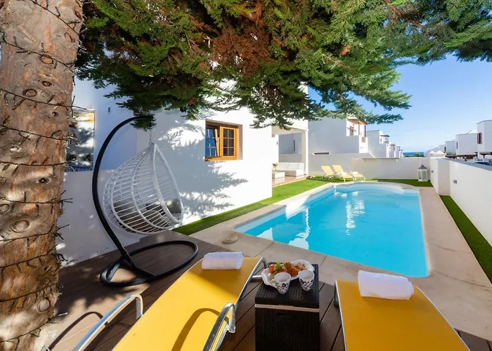 Valentina Private Pool Garden * コスタ・テギセ