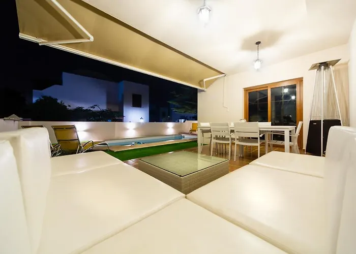 Valentina Private Pool Garden ヴィラ *