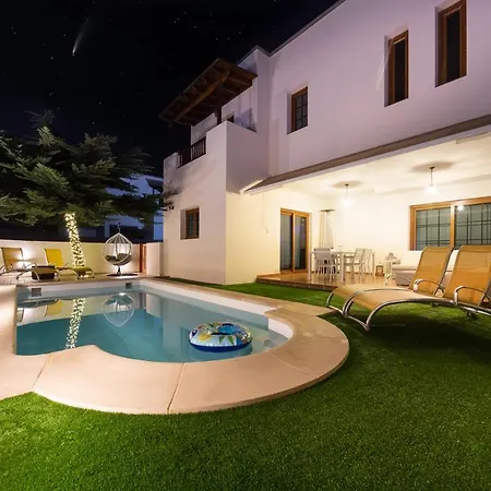וילה Valentina Private Pool Garden קוסטה טגוויסה